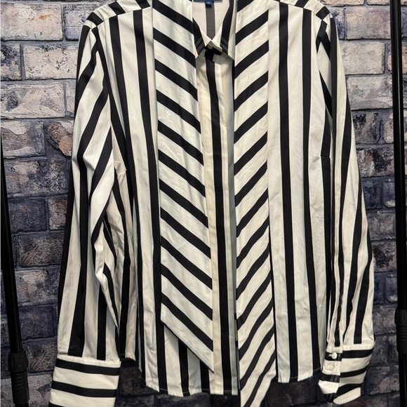 NWT $165 Faconnable Stripe Button Down Top W/Tie or Belt Sz XL - Picture 1 of 6